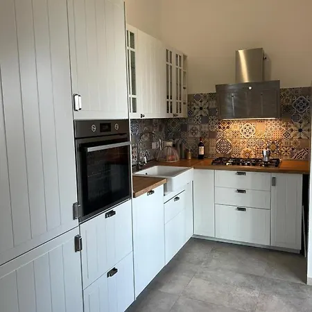 בית נופש Casa Alberto, Falcone/oliveri