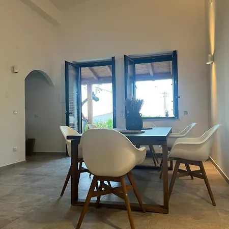 בית נופש Casa Alberto, Falcone/oliveri *