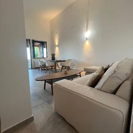 Casa Alberto, Falcone/oliveri בית נופש